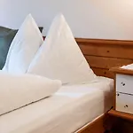 Reitsamerhof - & 3* Werfen